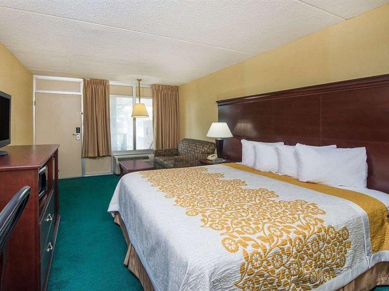 Days Inn By Wyndham Paducah Eksteriør bilde