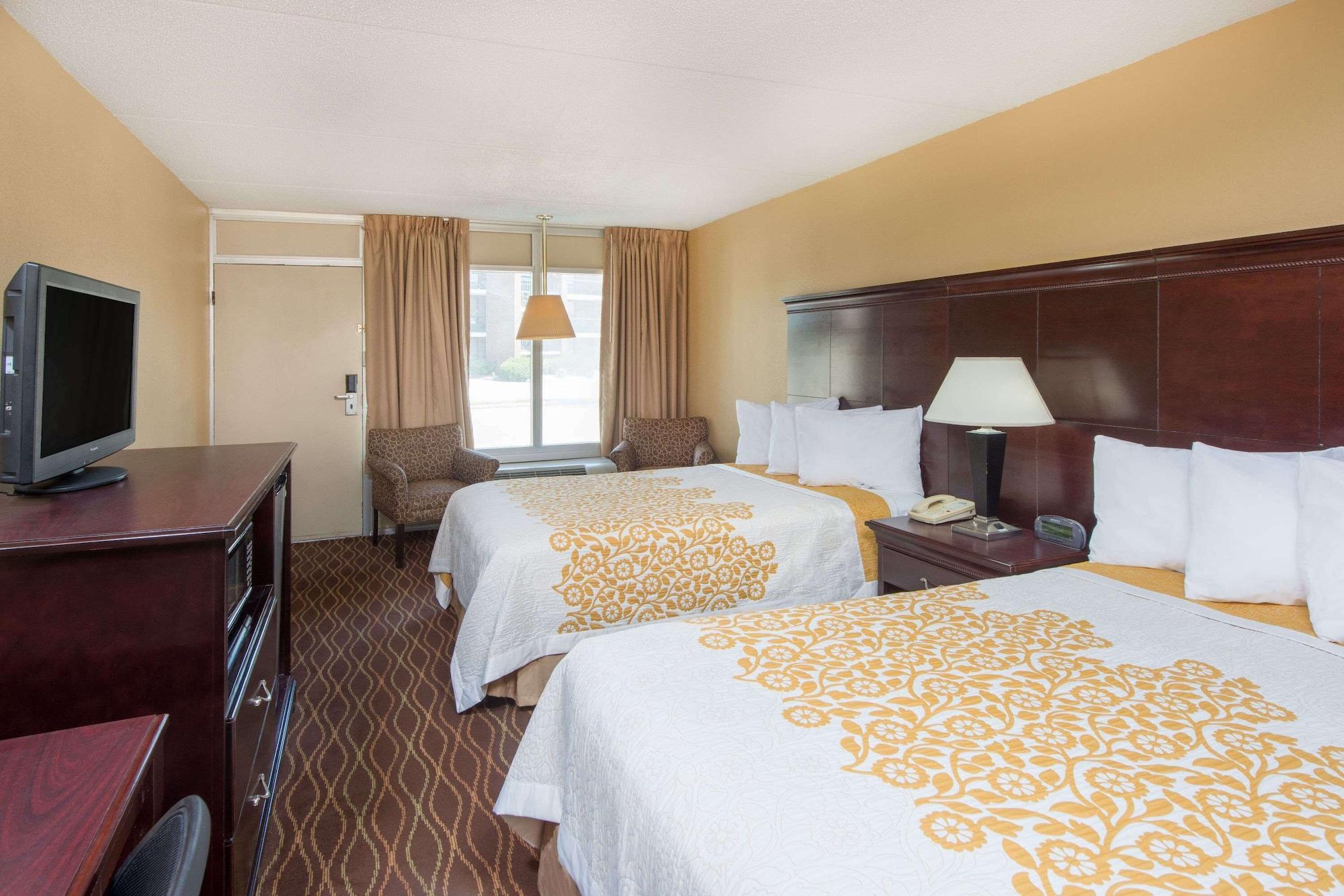 Days Inn By Wyndham Paducah Eksteriør bilde